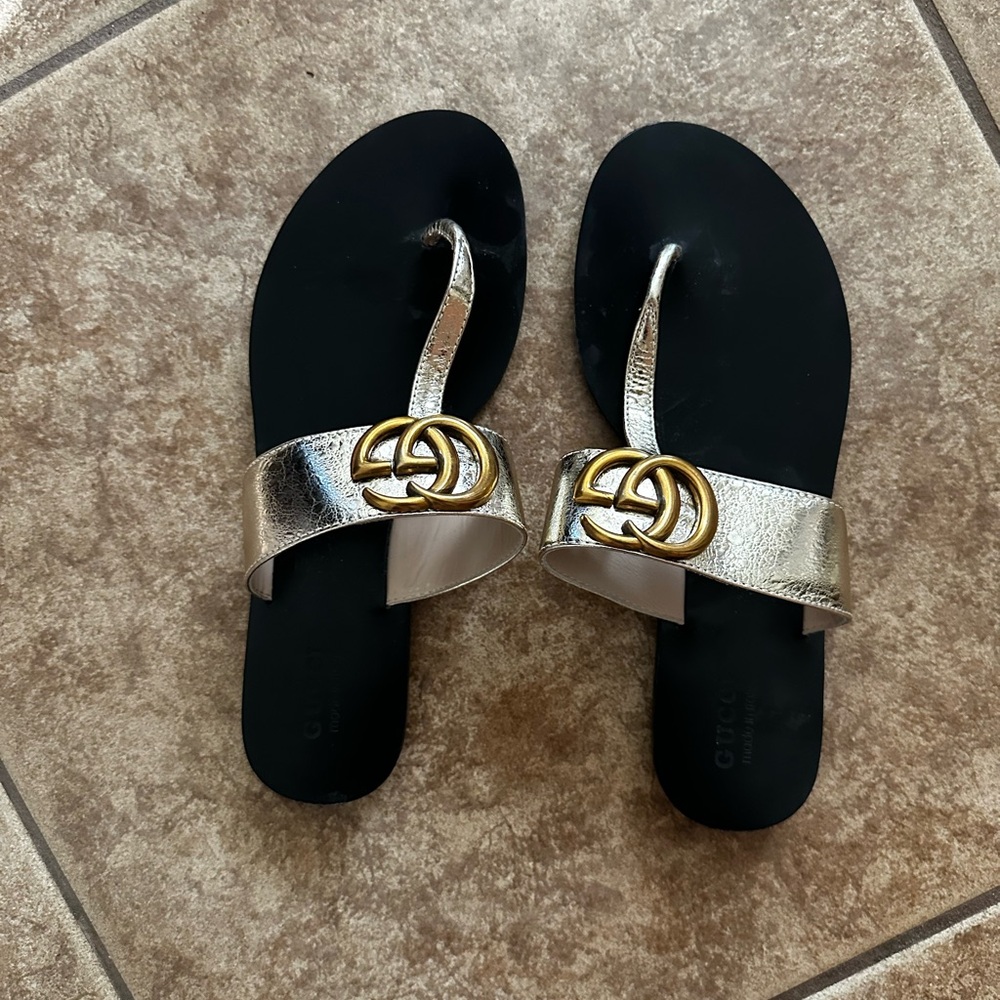 Dhgate purchase new without tag I received wrong color